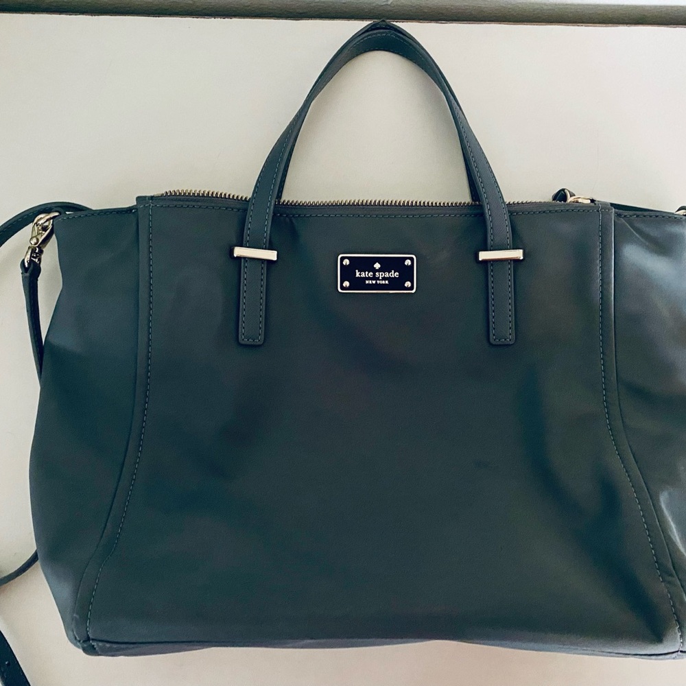 ♠️New Kate Spade Midsized Handbag ♠️